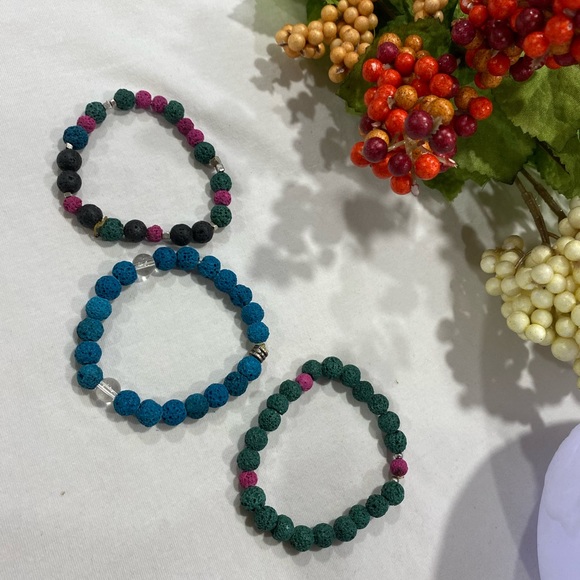 Lava stones bracelet - Picture 3 of 3